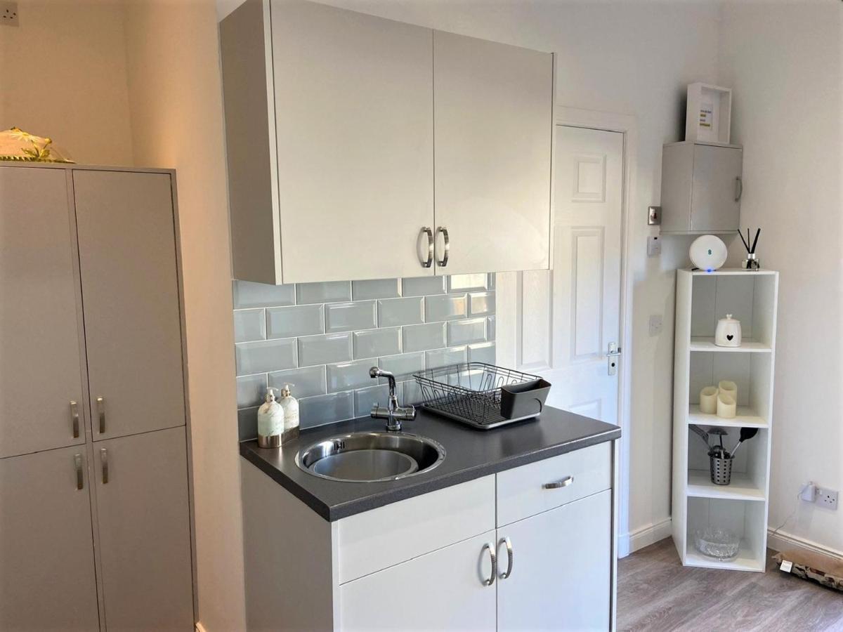 Chalet On The Green - Self Contained With Parking. Inshes Eksteriør bilde
